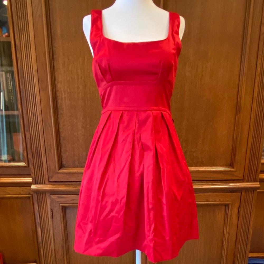 Red party dress